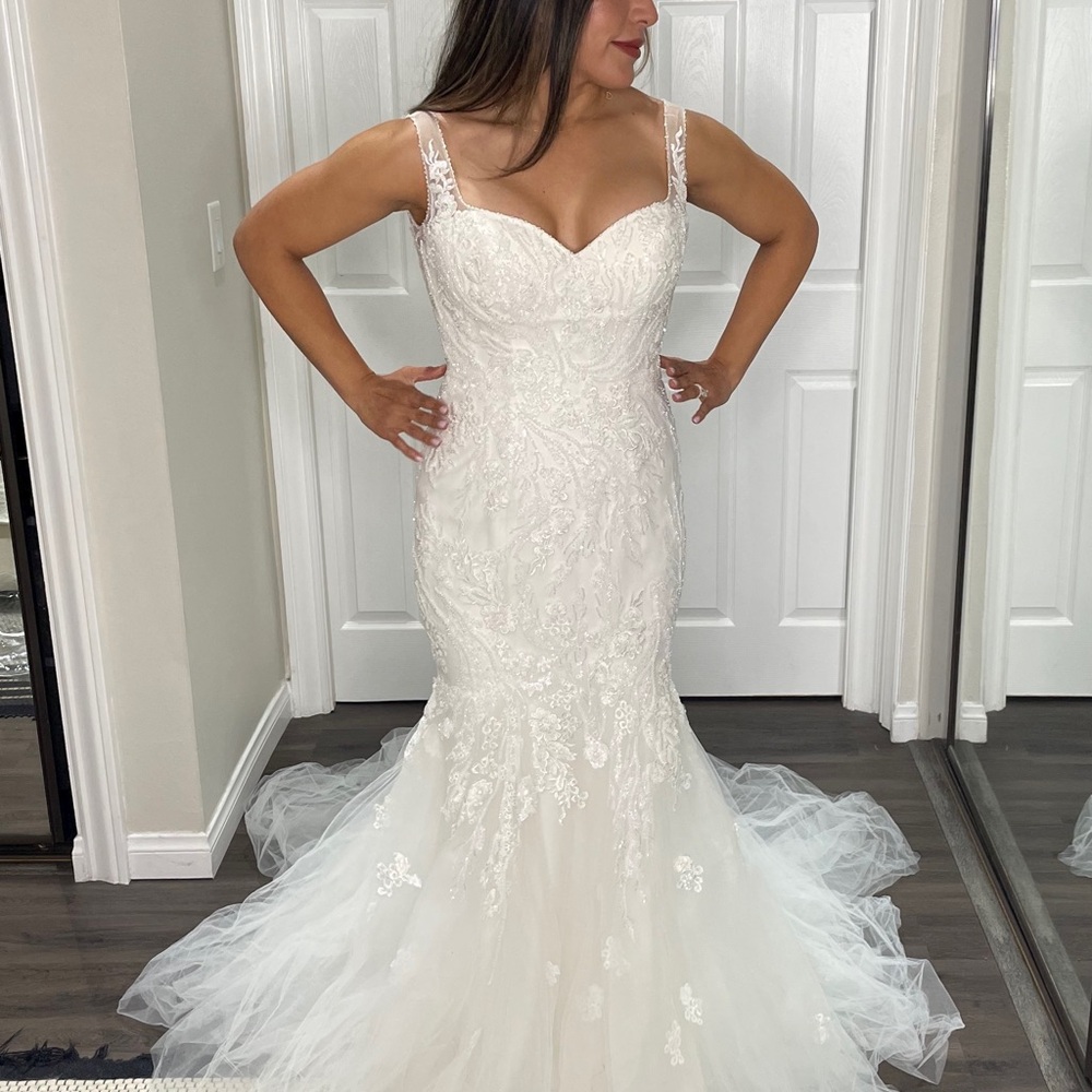Brand New Casa Blanca Wedding Dress size 10